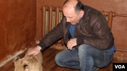 მიშა ომიაძე და კატო