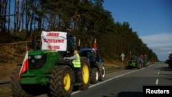 პოლონელი ფერმერები გერმანიის საზღვართან