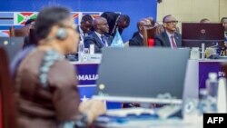 የሩዋንዳው ፕሬዝደንት ፖል ካጋሜ በዳር ኤስ ሳላም ጉባኤ ላይ ሲሳትፉ (ፎቶ ኤኤፍፒ የካቲት 8፣ 2025) 