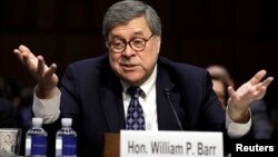 William Barr bersaksi dalam sidang dengar Komite Kehakiman Senat atas nominasinya sebagai Jaksa Agung AS di Capitol Hill, Washington, D.C., 15 Januari 2019 (foto: Reuters/Yuri Gripas)