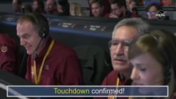 Touchdown ມີຄວາມໝາຍວ່າ ການຢຽບພື້ນ, ການແຕະພື້ນ ຫຼື ການທຳຄະແນນໂດຍການເອົາບານຂ້າມເສັ້ນປະຕູຂອງຄູ່ແຂ່ງ ຂອງກິລາລັກບີ້ ແລະ ອາເມຣິກັນຟຸດບອລ