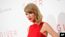 Taylor Swift attends the world premiere of "The Giver" at the Ziegfeld Theater on Aug. 11, 2014, in New York.