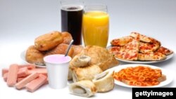 هر غذایی که از شکل طبیعی خود خارج شده باشد، چه به دلایل ایمنی و چه برای راحتی، غذای فرآوری شده نام می گیرد.