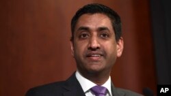 로 칸나 민주당 하원의원.