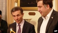 ორივე მხარის მიზანია, საბოლოო ჯამში, გაანადგუროს მოწინააღმდეგე, როგორც პოლიტიკური ძალა