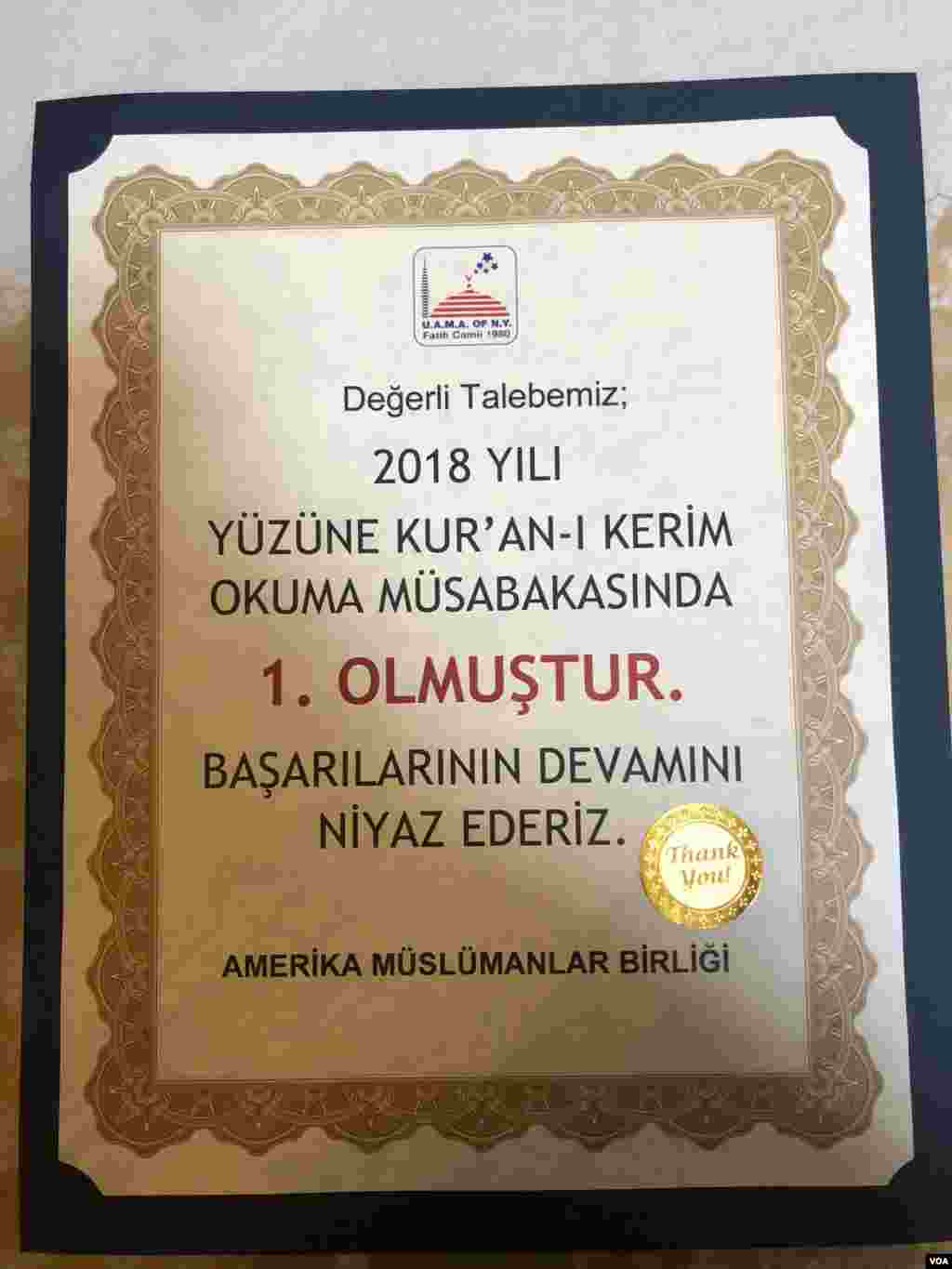 Birinchi o&#39;rin uchun beriladigan faxriy yorliq