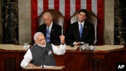 صدراعظم هند گفته است که همکاری میان امریکا و هند می تواند راهکار موثر در راستای مبارزه بر ضد دهشت افگنی باشد. 