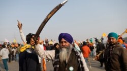 ان صحافیوں پر الزام ہے کہ انھوں نے 26 جنوری کو دہلی میں ہونے والی کسانوں کی ٹریکٹر ریلی میں ہونے والے تشدد اور ایک کسان کی موت پر مبینہ طور پر گمراہ کن ٹوئٹس کی تھیں۔ (فائل فوٹو)