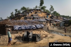 Balu Kali camp is based in Cox’s Bazar district, Bangladesh. The district borders on to Myanmar and is home to large number of the 70,000 estimated Rohingya that recently fled to Bangladesh.