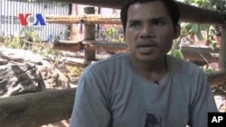 លោក​ជួន វុទ្ធី ​ជានាយក​គម្រោង​នៅ​អង្គការ​​Free The Bears។