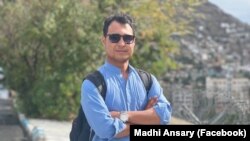 بر اساس معلومات فدراسیون بین‌المللی خبرنگاران، انصاری به تاریخ پنجم اکتوبر سال گذشته تا کنون در بند طالبان به سر می‌برد.