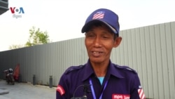 លោក ពេជ្រ​ សំរឹទ្ធ​ ជា​បុគ្គលិក​សន្តិសុខ​ក្រុមហ៊ុន​ឯកជននៅរាជធានីភ្នំពេញ។