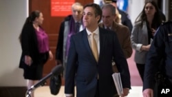 Majkl Koen, bivši advokat predsednika Donalda Trampa posle razgovora sa kongresmenima iza zatvorenih vrata, 28. februara 2019. 