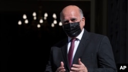 Menteri Luar Negeri Irak Fuad Hussein di Athena, Jumat, 12 Februari 2021. (Foto: AP/Petros Giannakouris)