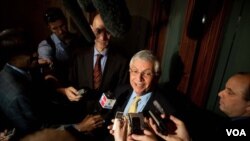 Komisaris NBA, David Stern berbicara dengan wartawan usai pertemuan dengan pemain NBA dan pemilik klub di New York akhir bulan lalu. (Foto:dok)