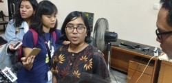 Ketua Umum Yayasan Lembaga Bantuan Hukum Indonesia (YLBHI) Asfinawati. (Foto: Sasmito Madrim/VOA)