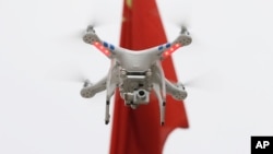 资料照片: 大疆无人机 (2014年12月15日)