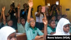 Mataimakin Shugaban Kasa Yemi Osibanjo Ya Kai Ziyara Makarantar Firaimary A Gwarinpa, Abuja