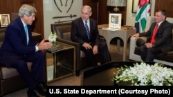 U.S. Secretary of State John Kerry, from left, meets with Israeli Prime Minister Benjamin Netanyahu and Jordan's King Abdullah in Amman, Jordan, Nov. 13, 2014.