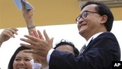  In an interview with VOA Khmer, Sam Rainsy said he wanted to finish the book ahead of the July 28 elections.
