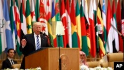 سخنرانی رئیس جمهور ترمپ در نشست رهبران اسلامی در ریاض پایتخت عربستان سعودی