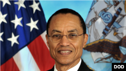 前美军太平洋舰队司令和美军战略司令部司令哈尼上将(Admiral Cecil Haney) （美国国防部照片）