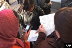 Qirg'izistonda fuqaro va nomzodlar prezident saylovlarida qonunbuzarliklardan shikoyat qilmoqda