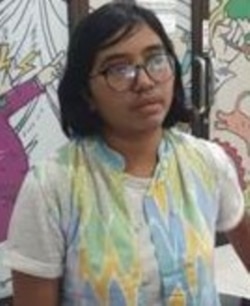 Direktur Eksekutif YLBHI Asfinawati usai konferensi pers di Gedung YLBHI. (VOA/Sasmito)