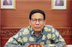 Mendes PDTT Halim Iskandar dalam tangkapan layar. (Foto: VOA/Nurhadi)