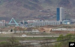 The Kaesong industrial complex in North Korea is seen from the Taesungdong freedom village inside the demilitarized zone in Paju, South Korea, April 24, 2018. South Korean President Moon Jae-in and North Korean leader Kim Jong Un will meet at Panmunjom on April 27.