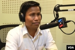 រូបឯកសារ៖ លោក​ ​យឿង សុធារ៉ា​ ​មន្ត្រីច្បាប់​ និង​អង្កេត​នៃ​អង្គការ​ឃ្លាំមើល​ការ​បោះឆ្នោត​ខុមហ្វ្រែល​ (Comfrel) (លឹម សុធី/VOA)