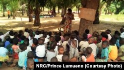 "Salle de classe" pour les déplacés à Kalemie en RDC le 9 octobre 2017.