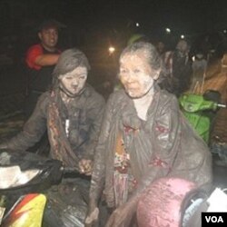 Pengungsi Merapi kini sudah mencapai 360 ribu lebih, sementara situasi Merapi masih dalam status "Awas".