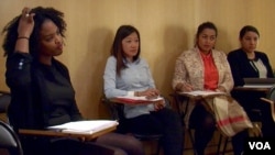 Headhunter Mozaik RH seeks talent in France's immigrant-heavy suburbs. (L. Bryant/VOA)