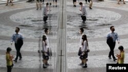 Suasana di sebuah pusat perbelanjaan di Tokyo, Jepang, 9 September 2021. (REUTERS/Kim Kyung-Hoon) 