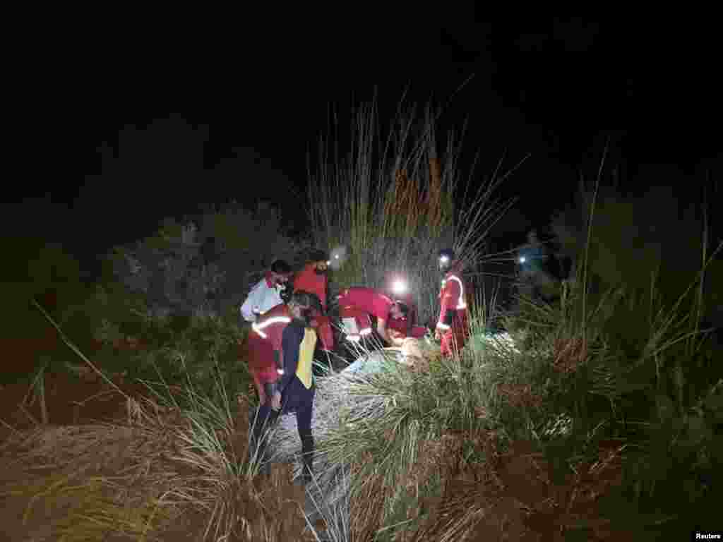 سیلاب ده&zwnj;ها شهر و روستای ایران را فراگرفته است