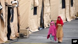 په جرمني کې د امریکايي‌ځواکونو په اډې کې د افغان مهاجرو کمپ