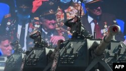 지난 5월 러시아 상트페테르부르크에서 2차세계대전 승전 75주년 열병식이 열렸다.