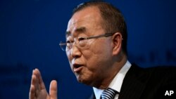 រូបឯកសារ៖ អតីត​អគ្គលេខាធិការ​អង្គការ​សហ​ប្រជាជាតិ​លោក Ban Ki-moon ថ្លែង​ទៅកាន់​ទស្សនិកជន កាលពី​ថ្ងៃទី២៨ ខែមិថុនា ឆ្នាំ២០១៧ នៅ​ទីក្រុង Boston។