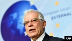 Pejabat Uni Eropa untuk Urusan Luar Negeri dan Kebijakan Keamanan Josep Borell dalam konferensi pers setelah pertemuan Menteri Luar Negeri Uni Eropa membahas situasi di Libya dan Iran, di kantor pusat Uni Eropa, Brussels, Belgia, 7 Januari 2020.