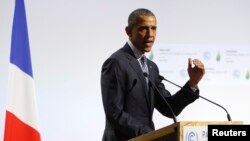 U.S. President Barack Obama delivers a speech on the opening day of the World Climate Change Conference 2015 (COP21) in Le Bourget, near Paris, France, November 30, 2015. 