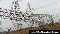 د افغانستان برښنا شرکت زیاته کړې چې د چاودنو له امله د برښنا یوه دریمه پایه هم څه ناڅه زیانمنه شوې ده.