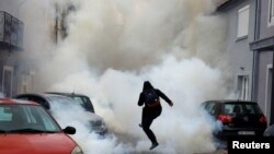 Suzavac u centru Cetinja