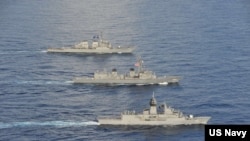 美国、日本和澳大利亚海军2020年10月19日在南中国海举行当年第五次的联合演习。（美国第七舰队网站）