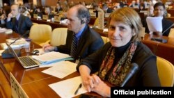 លោកស្រី Sarah Fox អ្នក​តំណាង​ពិសេស​ទទួល​បន្ទុក​កិច្ចការ​ពលកម្ម​អន្តរជាតិ​របស់​ក្រសួង​ការបរ​ទេស​សហរដ្ឋ​អាមេរិក។ (Marcel Crozet/ILO)