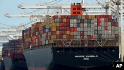 China había prohibido la importación de aves estadounidenses en enero de 2015, debido a una epidemia de gripe aviaria que afectó a Estados Unidos en 2014.