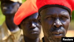 1月8日南苏丹军人参加战事简报会