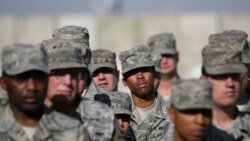 Amerikada askar muhojirlar oilalariga yordam berishi mumkin