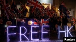 香港反政府示威者2019年10月23日到英国驻港领事馆前集会（路透社）