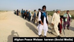 "Tinchlik karvoni" nomini olgan yurish Afg'onistonda urushni to'xtatish talabi bilan yuzlab kilometr masofani piyoda bosib o'tmoqda